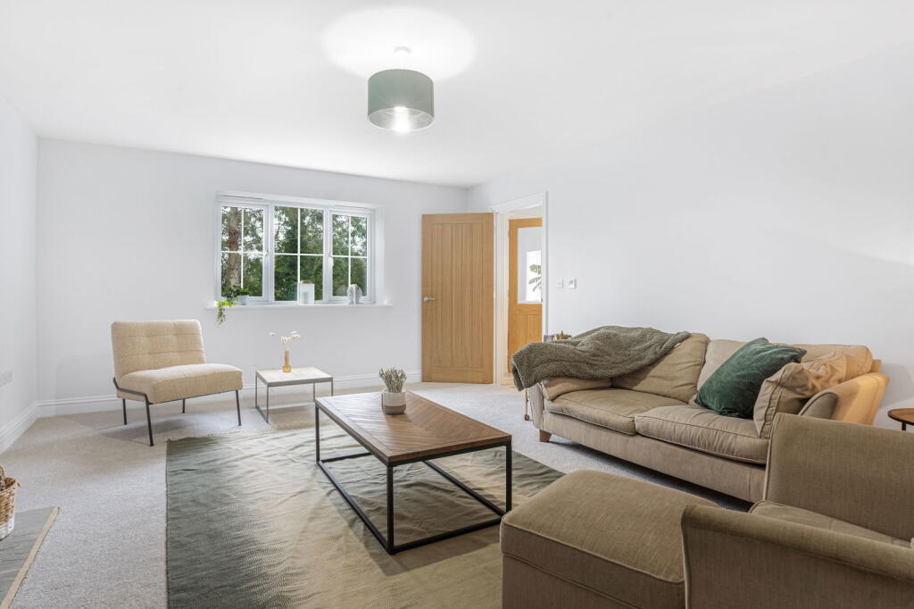 Additional property image - Main Street, Shudy Camps, Cambridgeshire, CB21 4RA