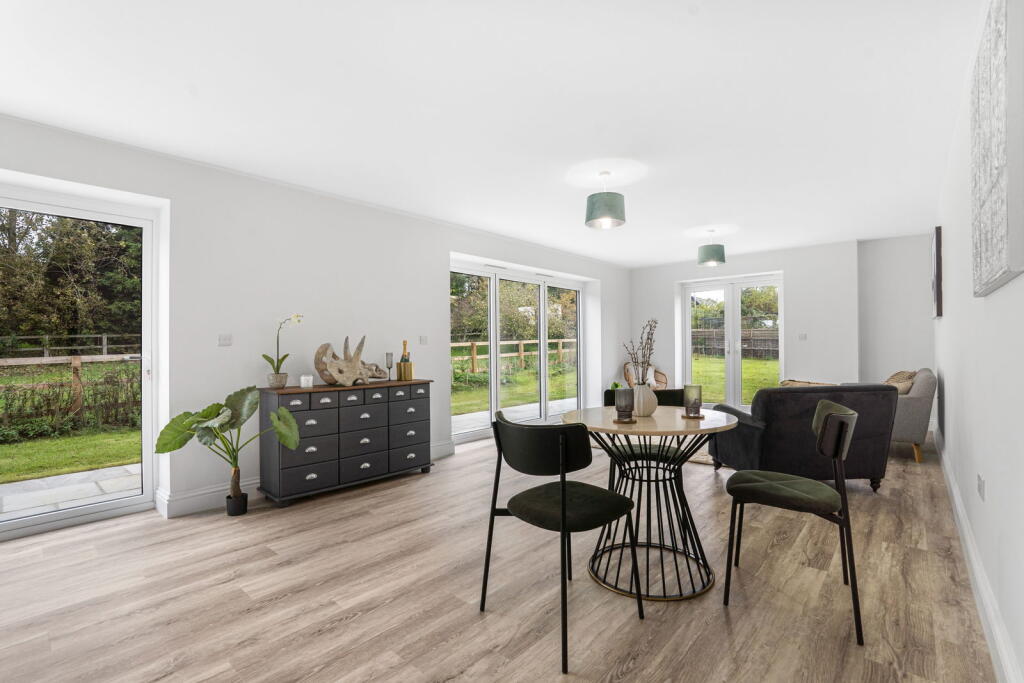 Additional property image - Main Street, Shudy Camps, Cambridgeshire, CB21 4RA