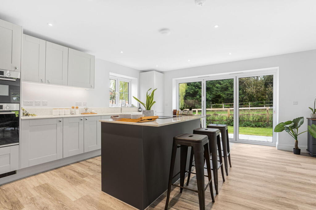Additional property image - Main Street, Shudy Camps, Cambridgeshire, CB21 4RA