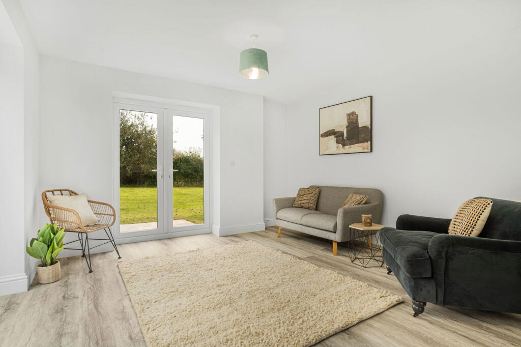 Additional property image - Main Street, Shudy Camps, Cambridgeshire, CB21 4RA
