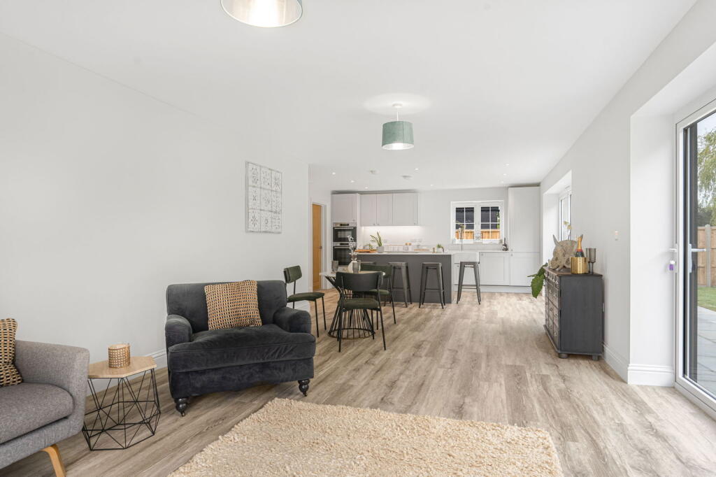 Additional property image - Main Street, Shudy Camps, Cambridgeshire, CB21 4RA
