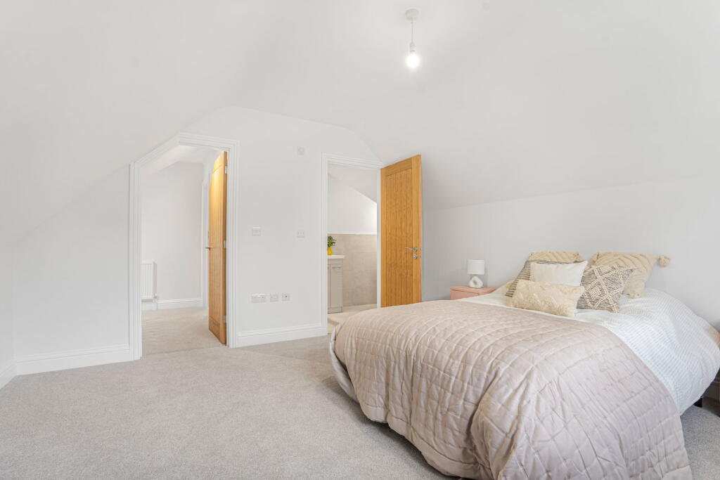 Additional property image - Main Street, Shudy Camps, Cambridgeshire, CB21 4RA