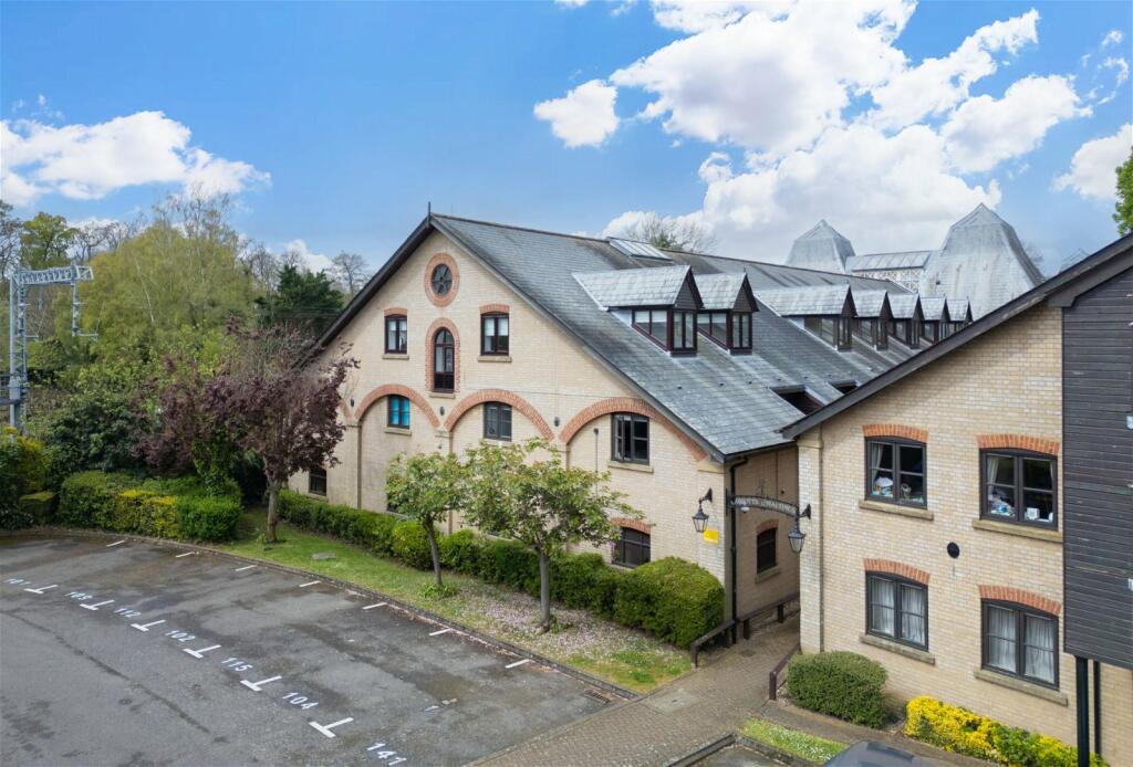 2 bedroom apartment for sale in River Meads, Stanstead Abbotts, Ware