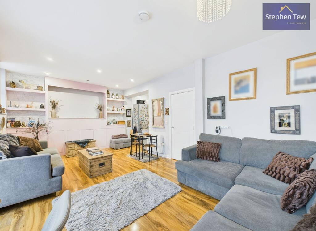 Main image of property: Coastal Point, 647-655 New South Promenade, FY4