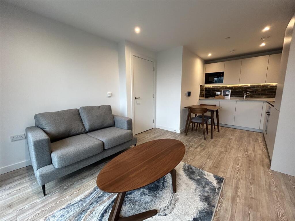 Main image of property: Potato Wharf, Manchester