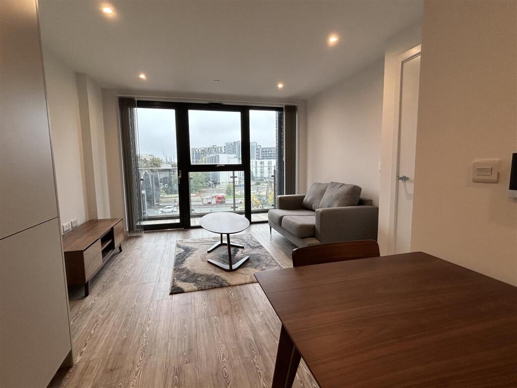 Main image of property: Potato Wharf, Manchester