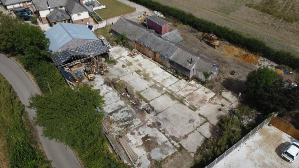 Additional property image - Brook Lane, Great Baddow
