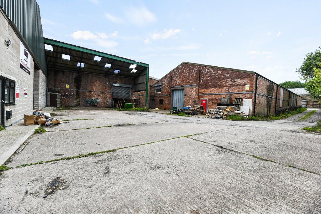 Additional property image - TO LET - Newly Refurbished 20ft Storage Shipping Container, Lowercroft Business Park, Bury, BL8