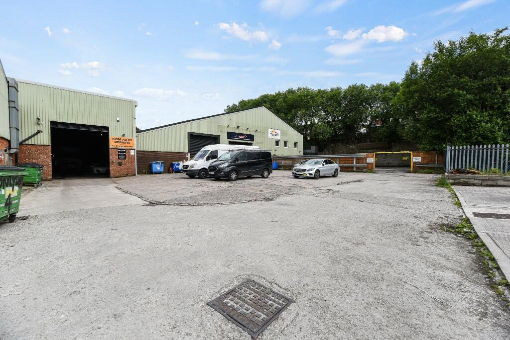 Additional property image - TO LET - Newly Refurbished 20ft Storage Shipping Container, Lowercroft Business Park, Bury, BL8
