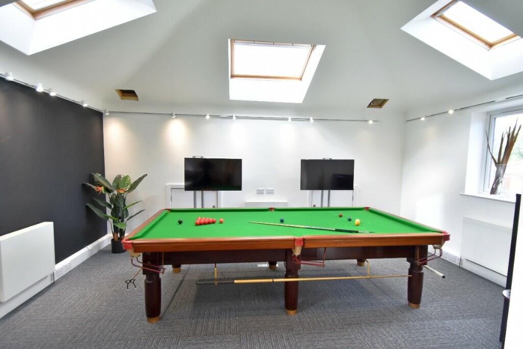 Additional property image - First Floor, 435-437 Walmersley Road, Bury, BL9