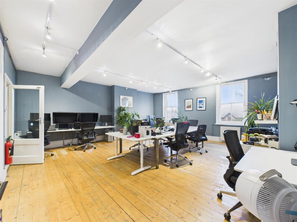 Main image of property: Roman Road, Bethnal Green, E2