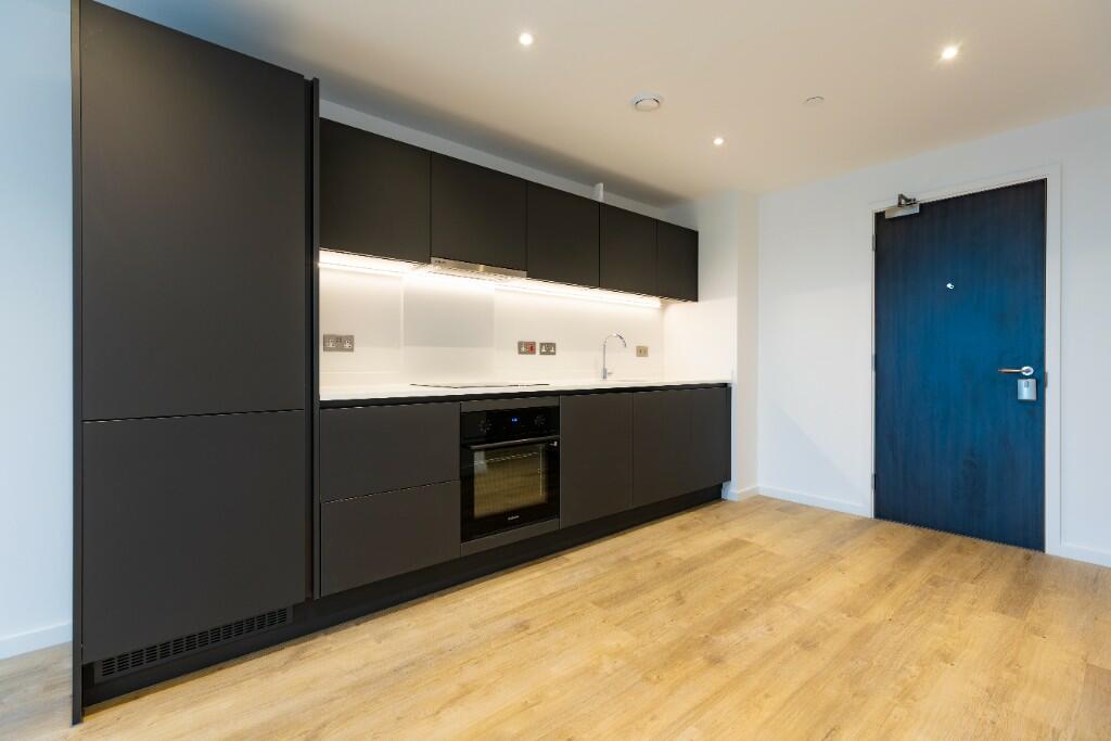 1 bedroom flat for rent in Flat 917, Swan Street House, 70 Swan Street