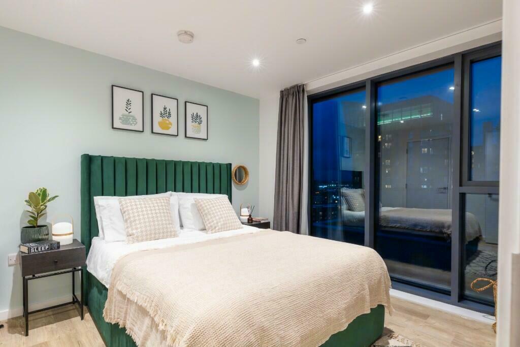 2 bedroom flat for rent in Flat 1311, Swan Street House, 70 Swan Street