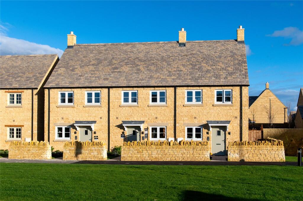Main image of property: 18 Ellenbrook, Stow Road, Moreton-In-Marsh, Gloucestershire, GL56