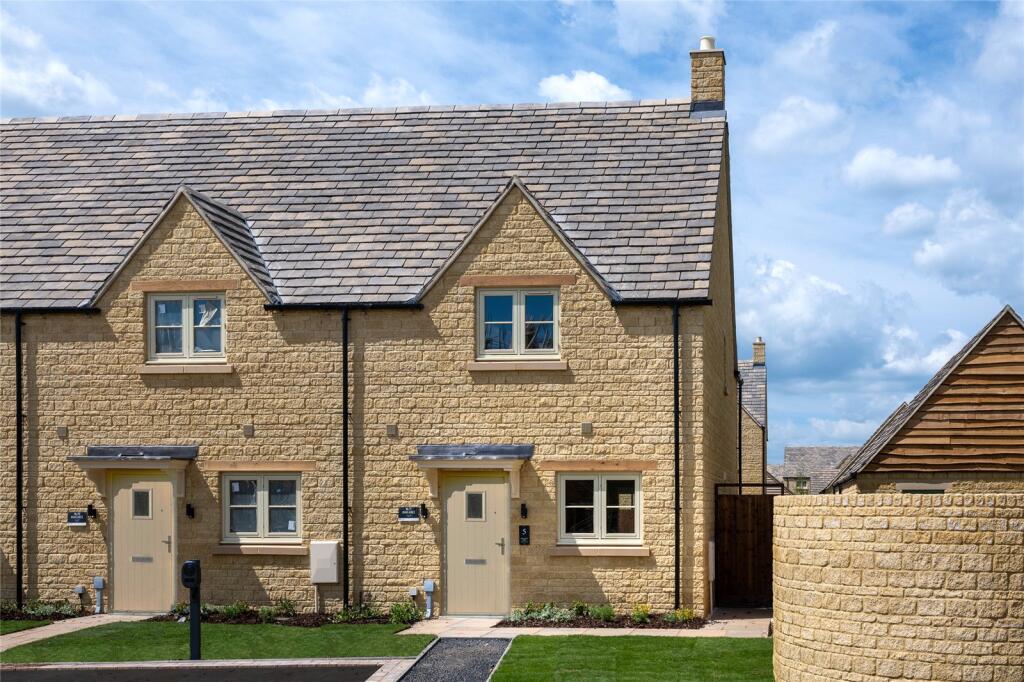 Main image of property: 79 Ellenbrook, Stow Road, Moreton-In-Marsh, Gloucestershire, GL56
