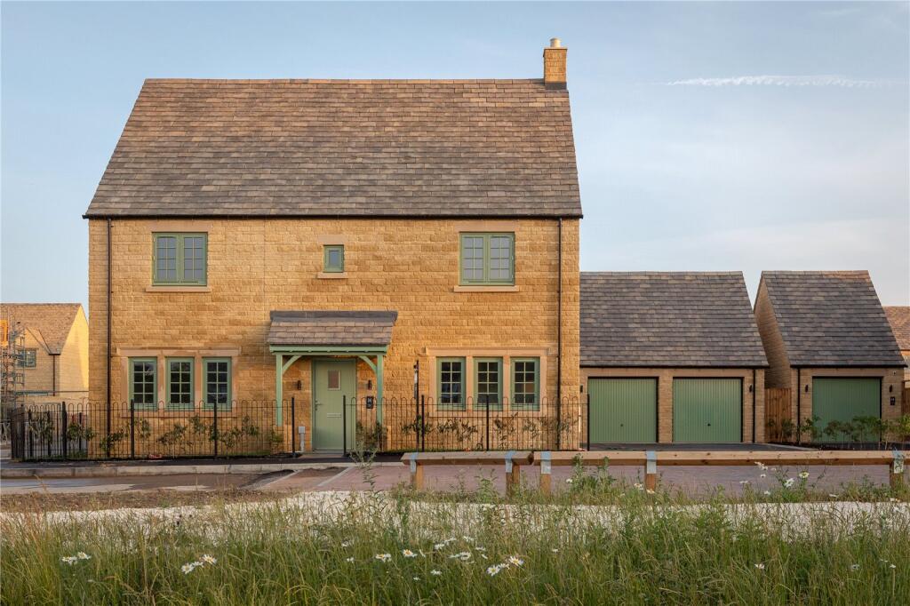 Main image of property: 76 Ellenbrook, Stow Road, Moreton-In-Marsh, Gloucestershire, GL56