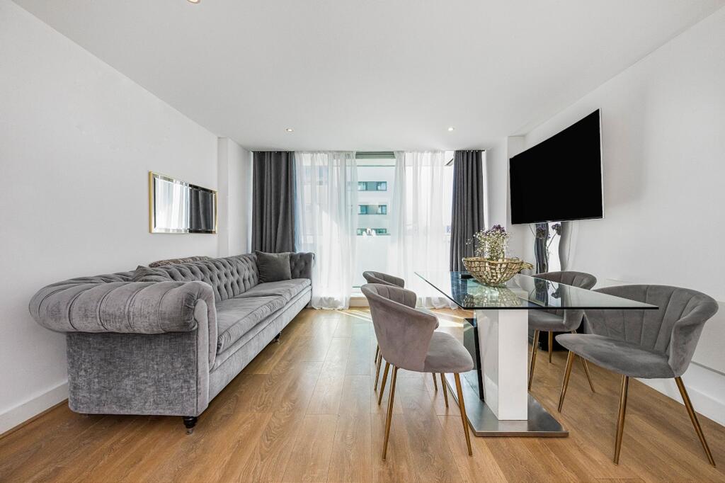 Main image of property: Gallions Road, Windward Court, E16