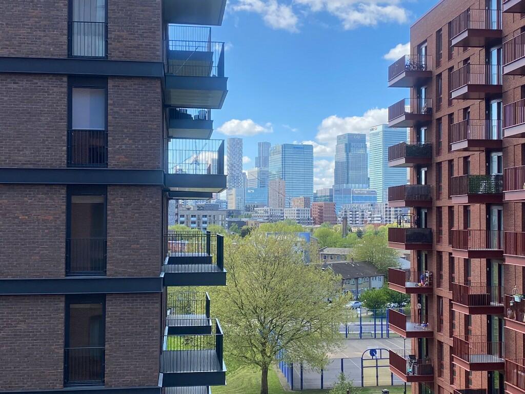 Main image of property: 12 Hemlock Street, London, E14