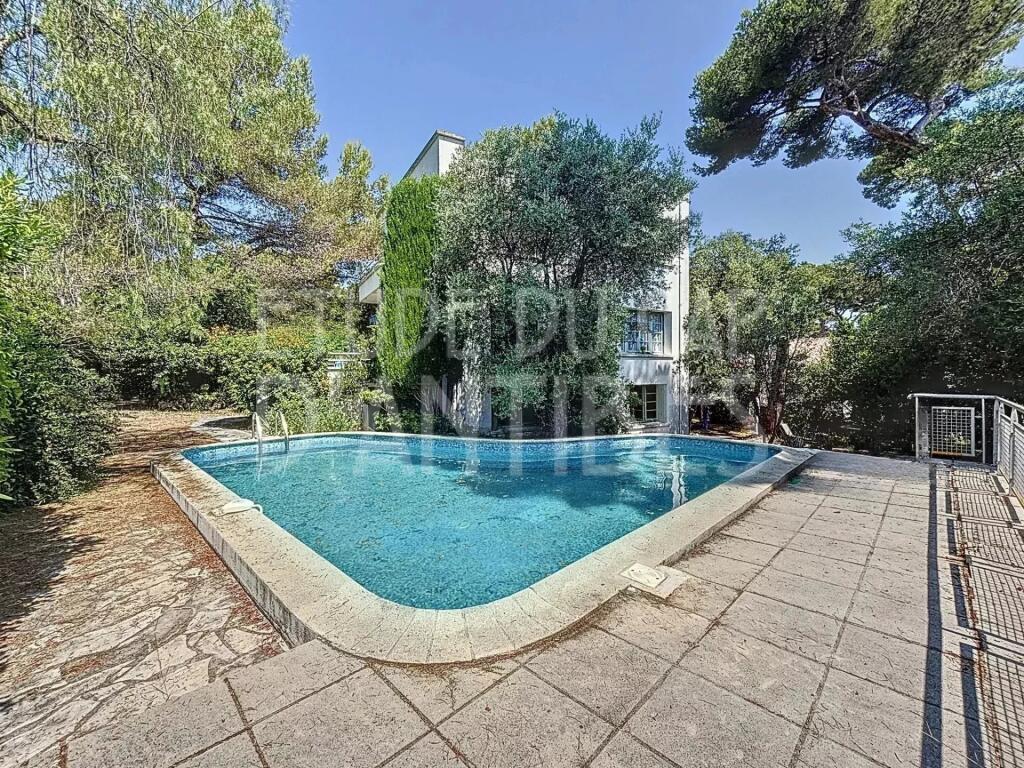 Main image of property: Provence-Alps-Cote d`Azur, Alpes-Maritimes, Antibes
