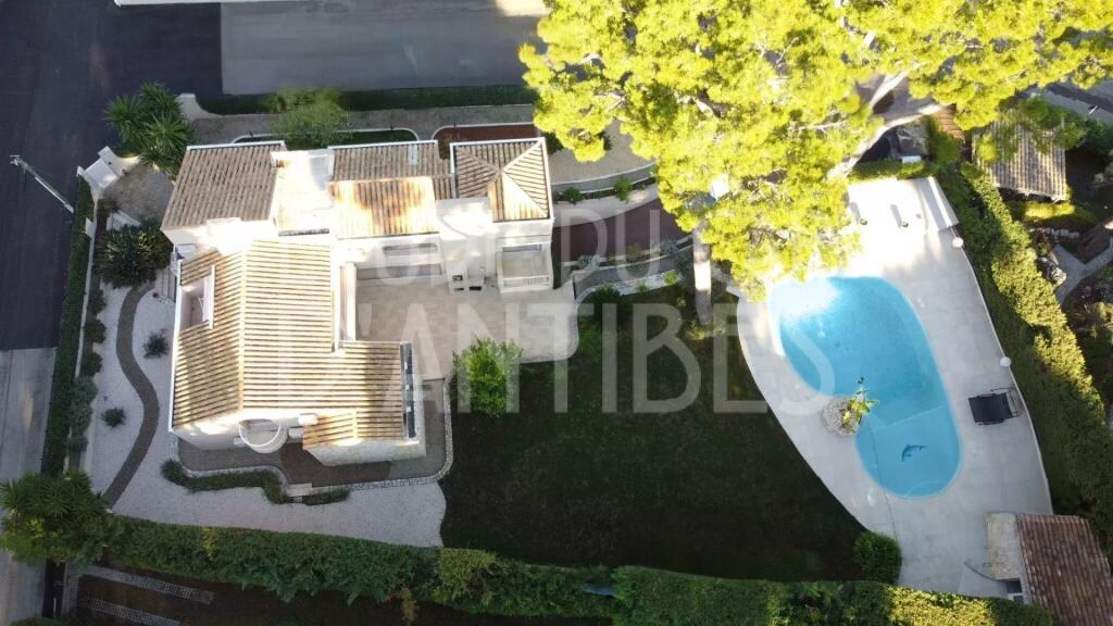 Main image of property: Provence-Alps-Cote d`Azur, Alpes-Maritimes, Antibes