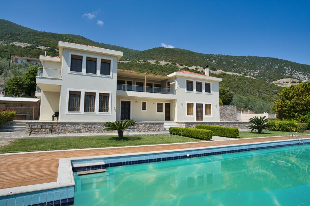 Villa in Peloponnese, Argolis...