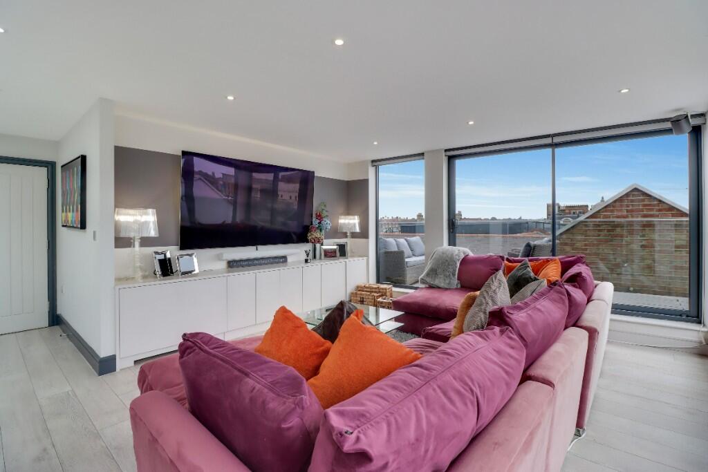 Main image of property: Tooting High Street, London, SW17