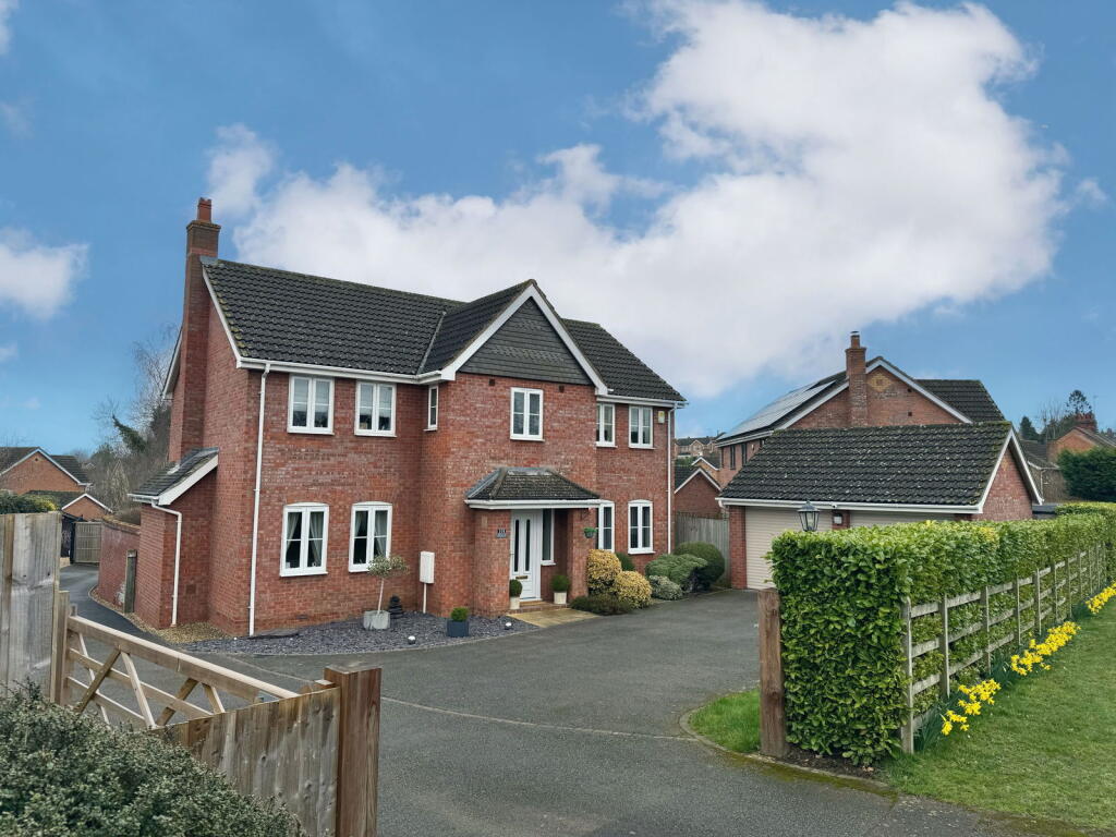 Main image of property: Northampton Road, Higham Ferrers