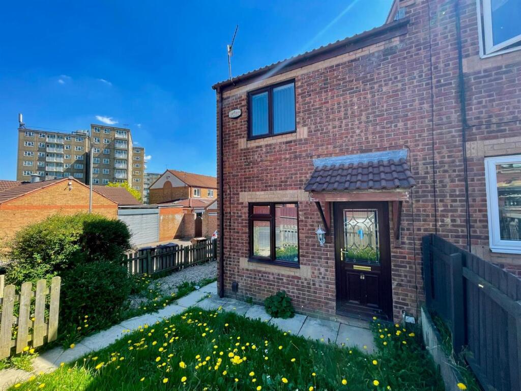 Main image of property: Raynville Walk, Leeds