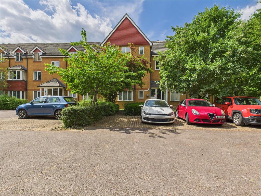 Main image of property: Redoubt Close, Hitchin