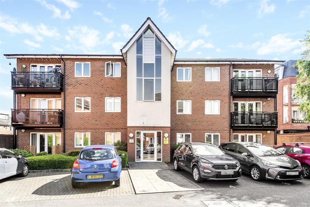 Main image of property: Fyffes Court, Fishponds Road, Hitchin