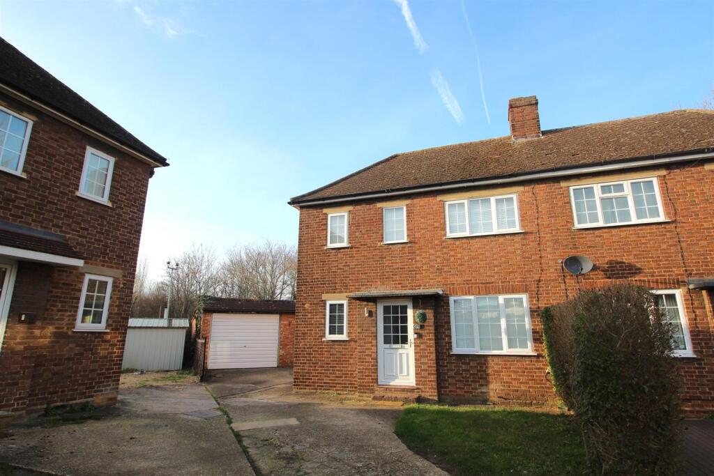Main image of property: Common Rise, Hitchin, Herts