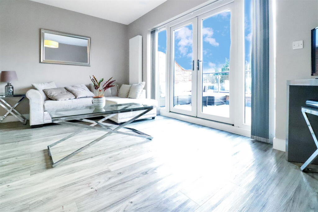 Main image of property: Dereham Road, Norwich, Norfolk, NR2 3TA