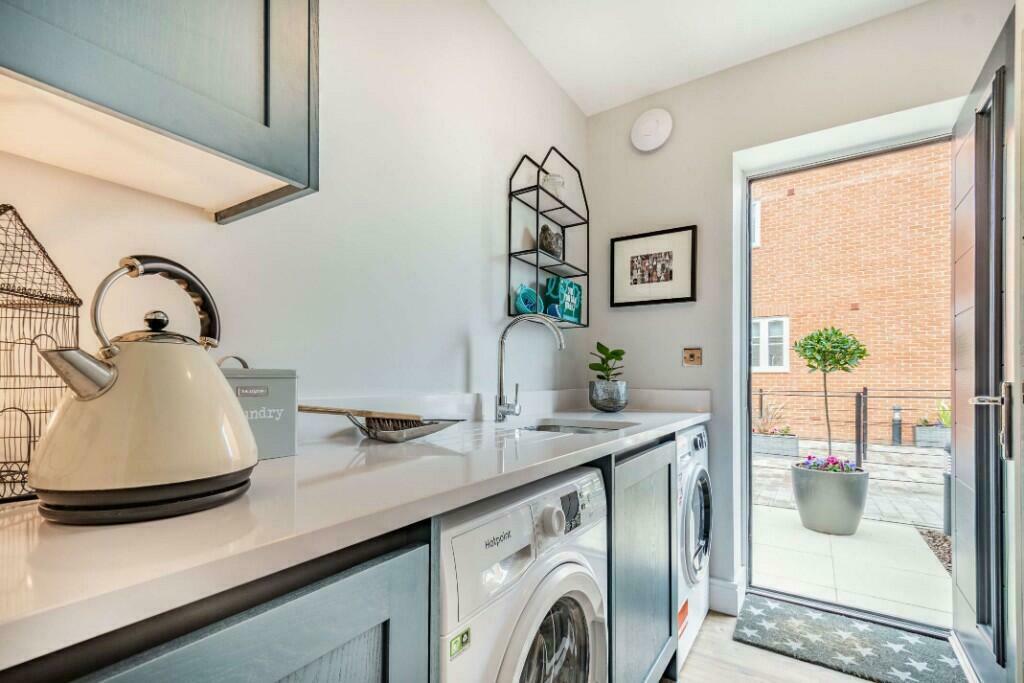 Additional property image - North Road,
Engine Common,
Yate,
BS37 7LQ