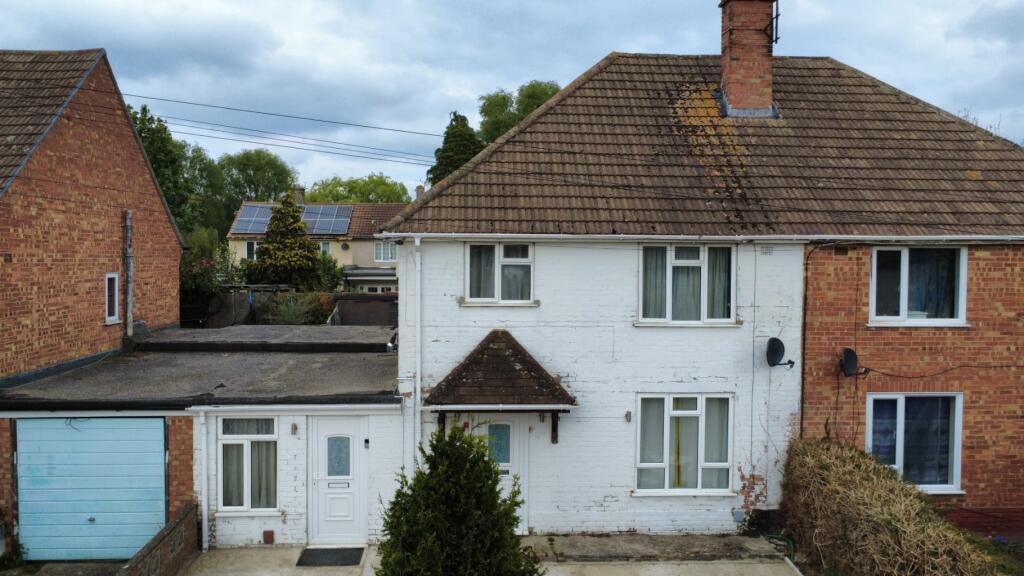 Main image of property: Holberton Road, Reading, Berkshire, RG2 8NH