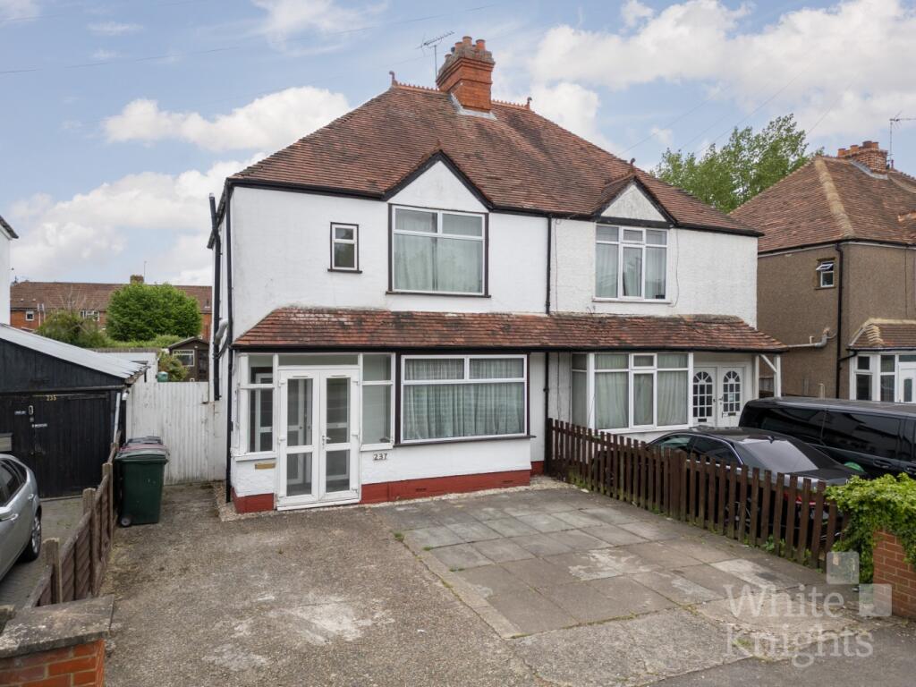 Main image of property: Basingstoke Road, Reading, Berkshire, RG2 0HY