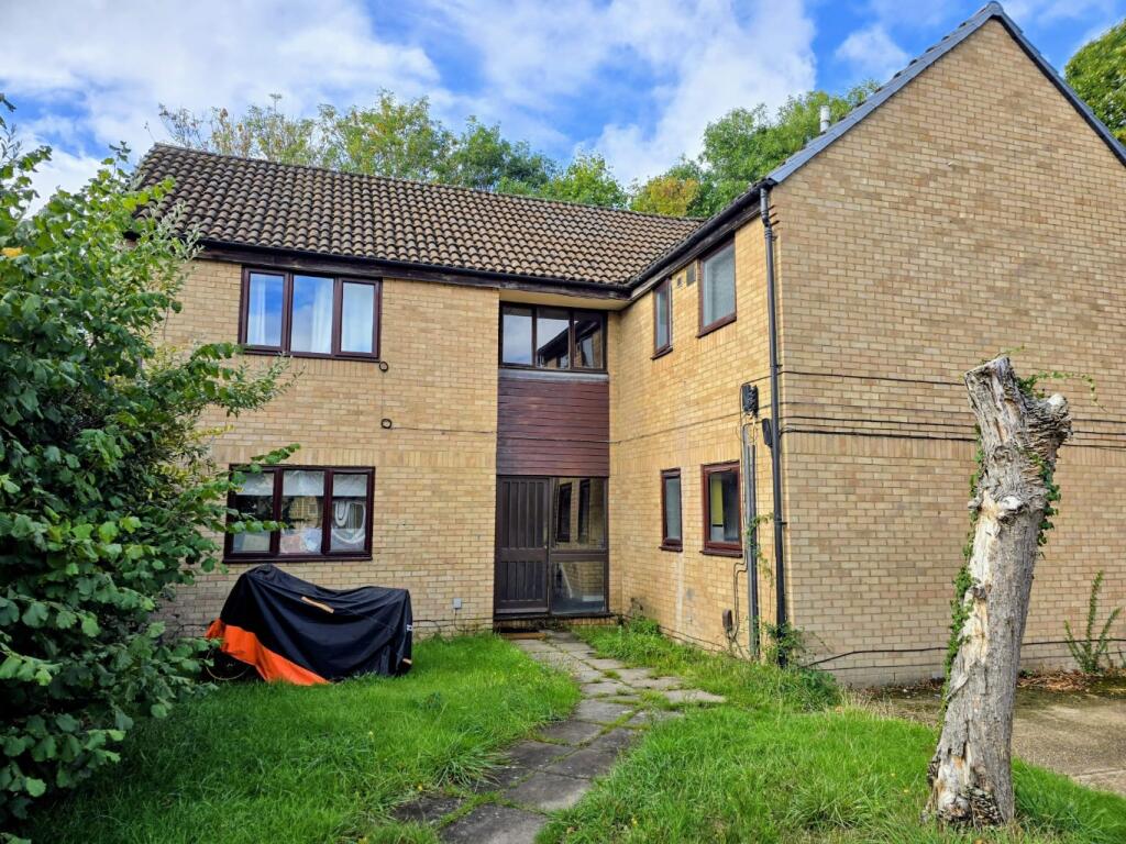 Main image of property: Sturbridge Close, Lower Earley, Reading, Berkshire, RG6 4EE