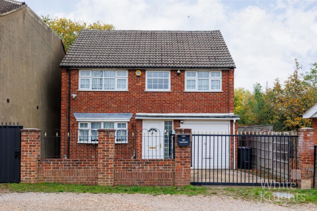 Main image of property: Wykeham Road, Reading, Berkshire, RG6 1PL