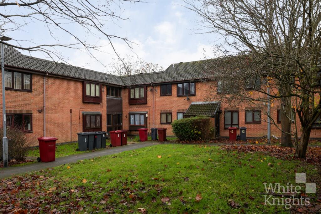 Main image of property: Rossington Place, Reading, Berkshire, RG2 8RQ