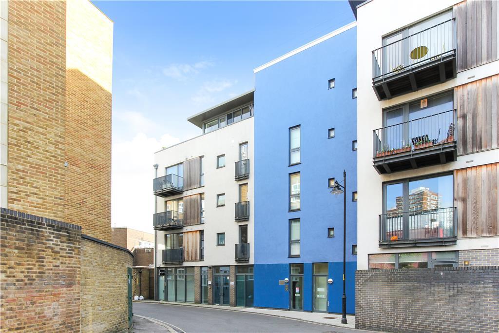 Main image of property: 8 -9 Hestia House, City Walk, London, SE1 3ES