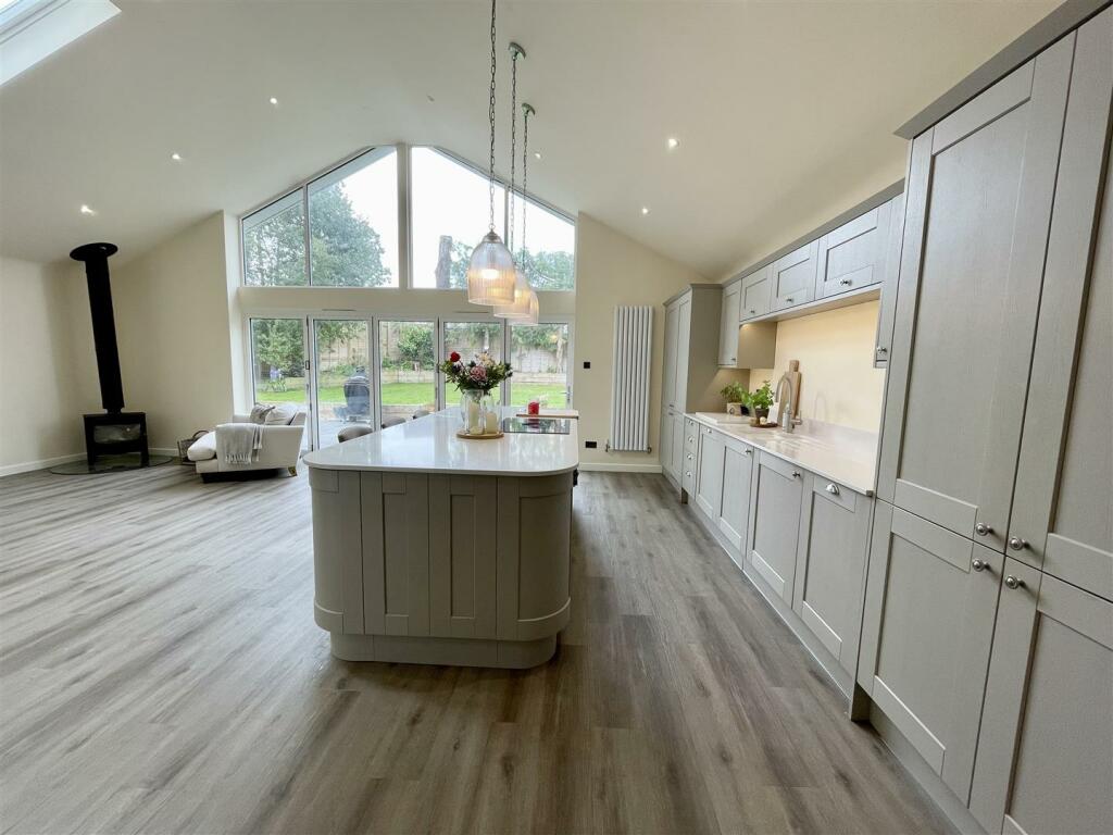 Additional property image - Lake Road, Verwood, Dorset