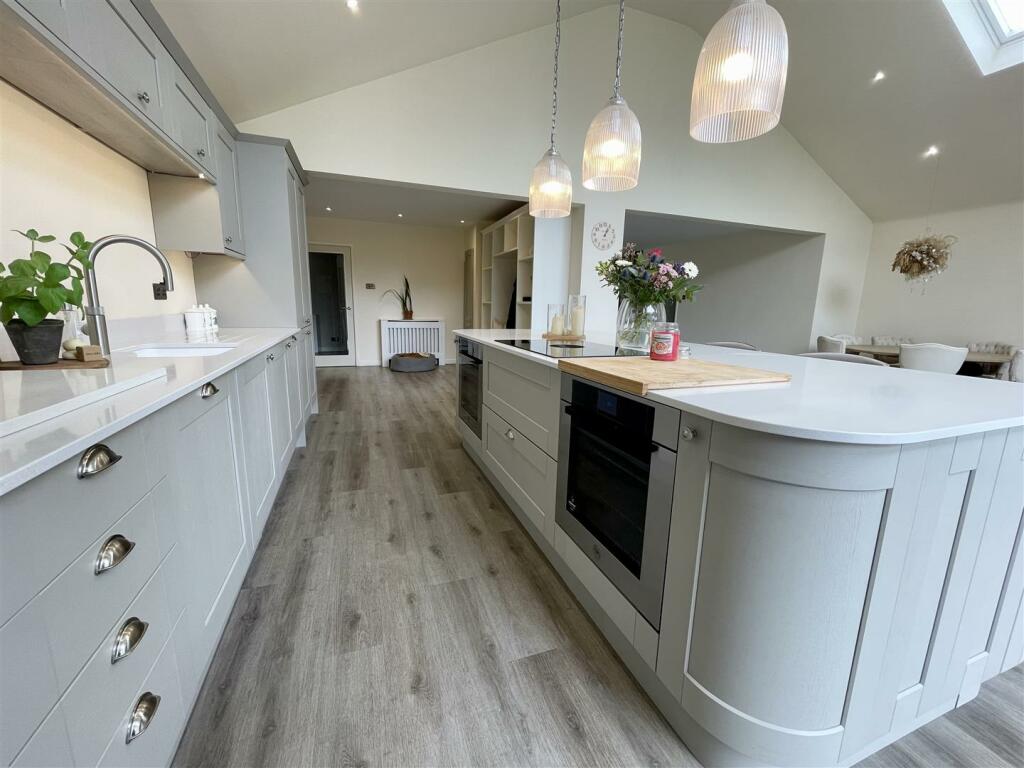 Additional property image - Lake Road, Verwood, Dorset