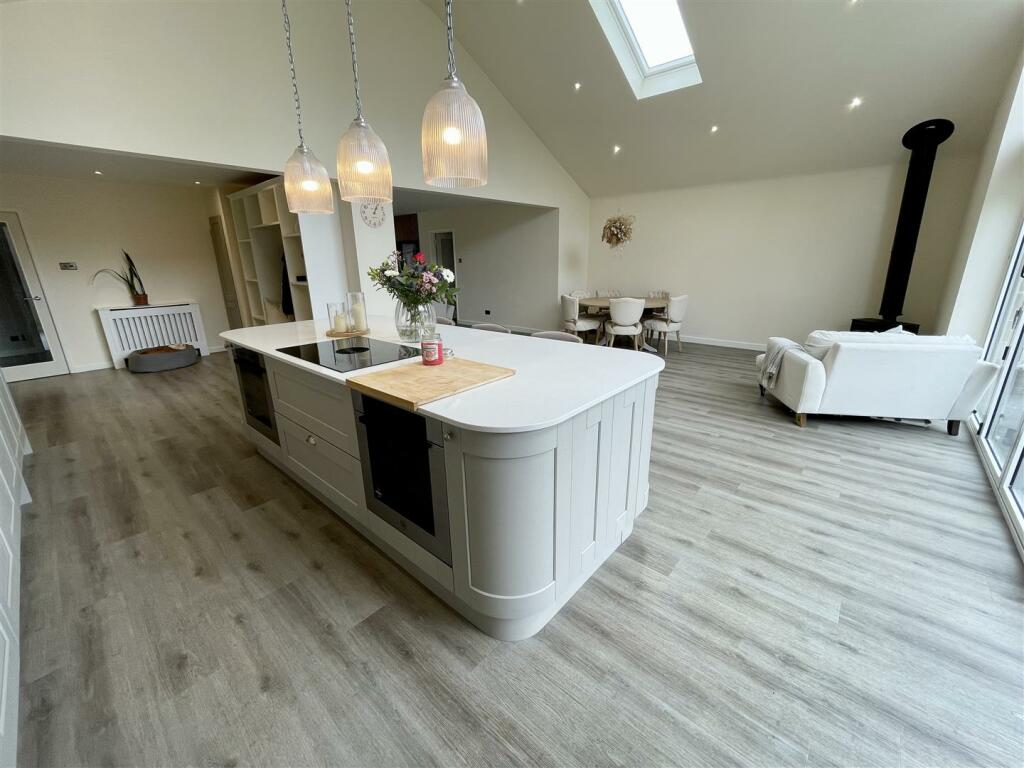 Additional property image - Lake Road, Verwood, Dorset