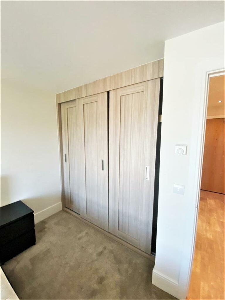 Additional property image - The Summit, Upper Terrace Road