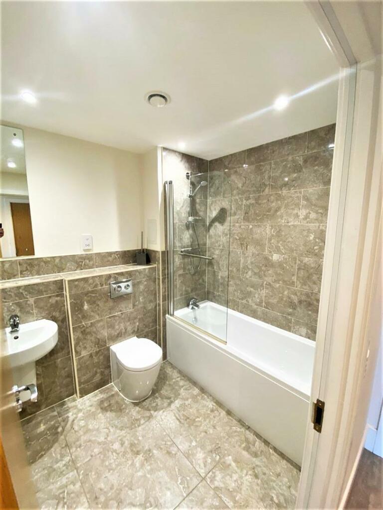 Additional property image - The Summit, Upper Terrace Road
