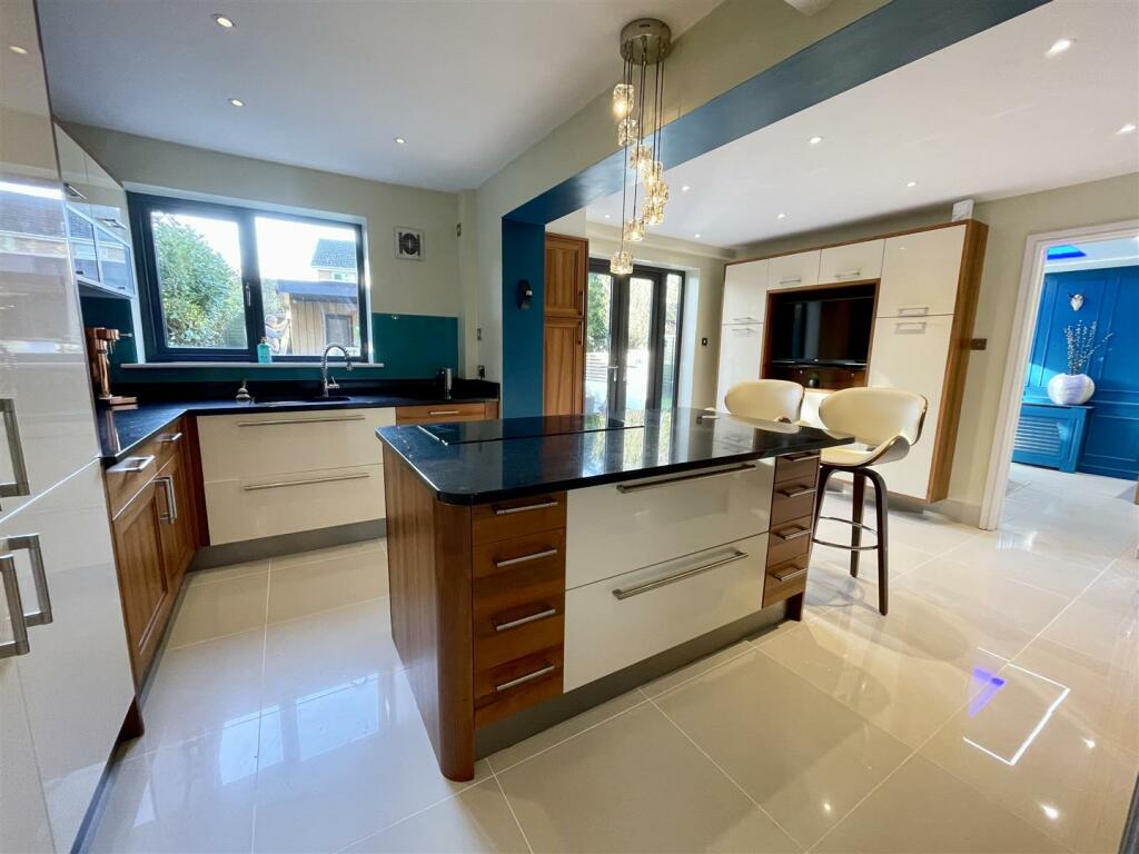 Additional property image - Spicer Lane, Bournemouth