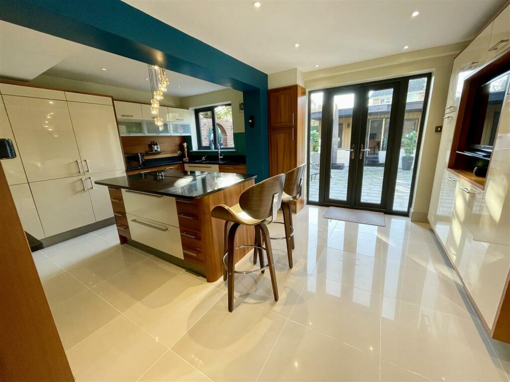 Additional property image - Spicer Lane, Bournemouth
