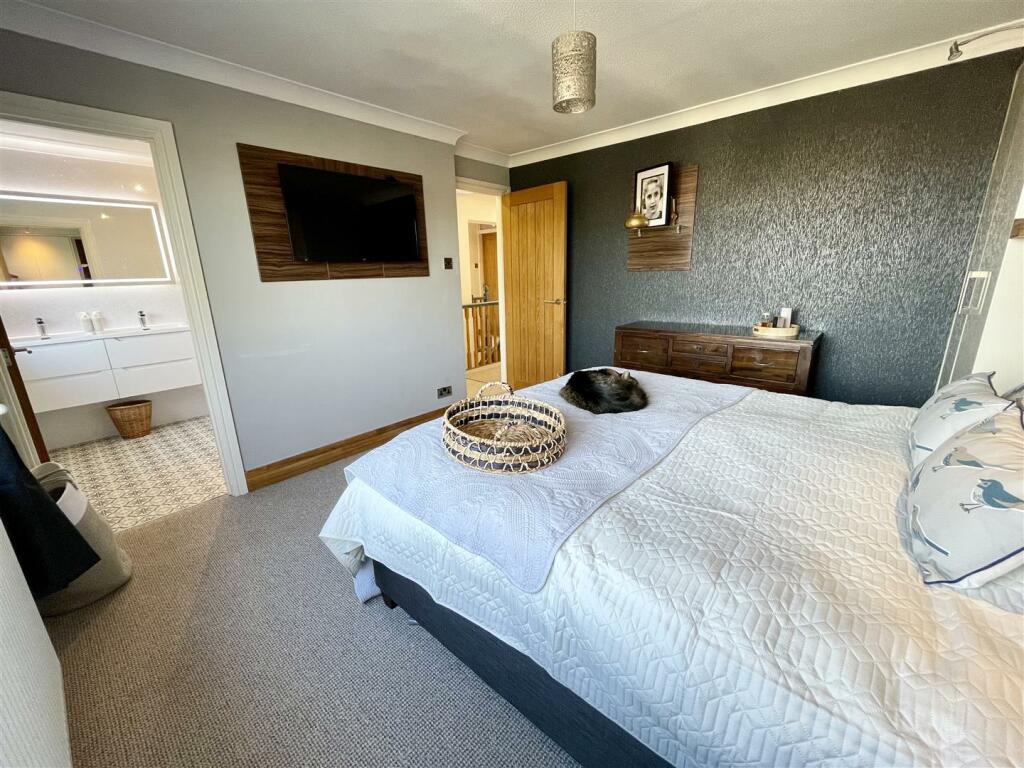 Additional property image - Spicer Lane, Bournemouth