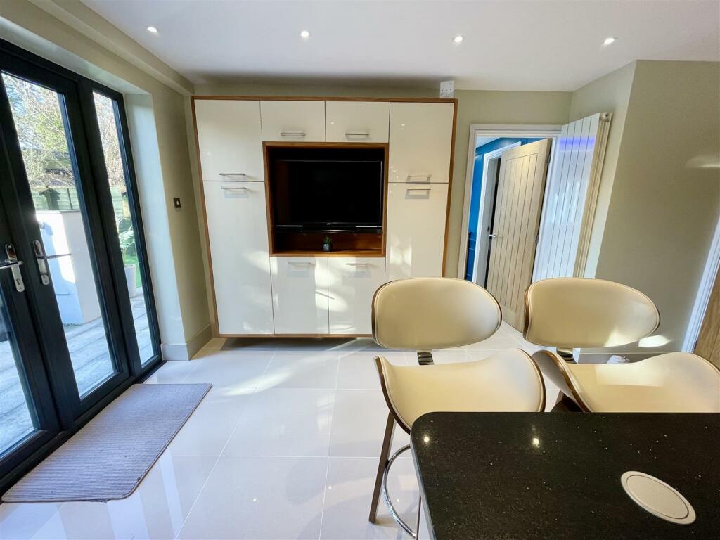 Additional property image - Spicer Lane, Bournemouth