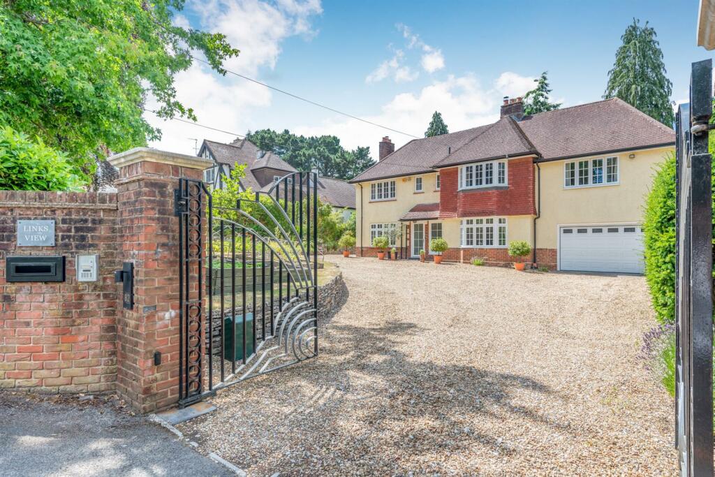 5 bedroom detached house for sale in Golf Links Road, Ferndown, BH22