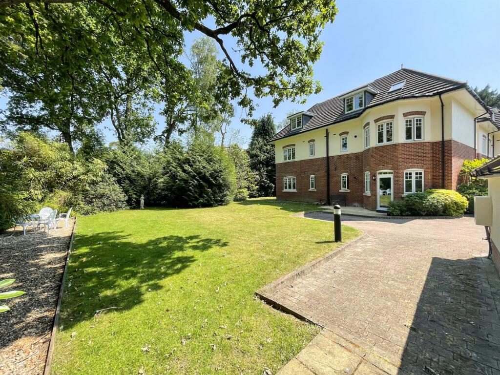 Additional property image - Golf Links Road, FERNDOWN
